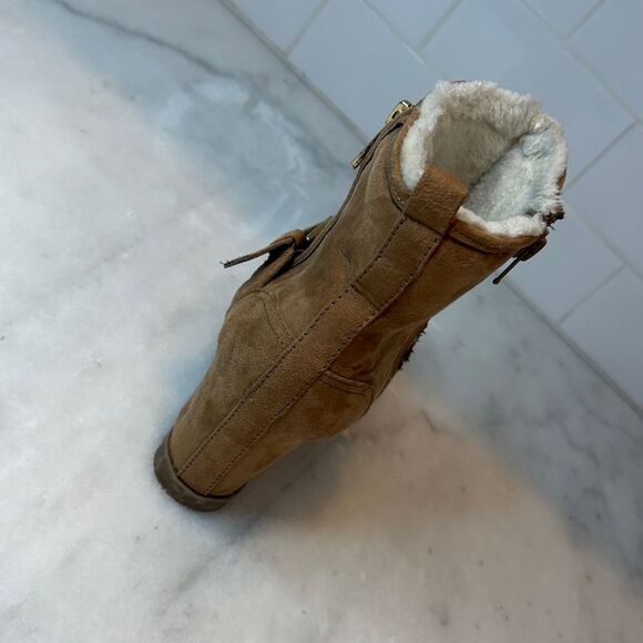 Unisa Boots Women's Quilted Suede Tan Wedge Boots - Picture 6 of 15